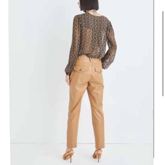 NEW! Veronica beard Lowell Token-Print Blouse ✨size 4 NWT! - Picture 2 of 9